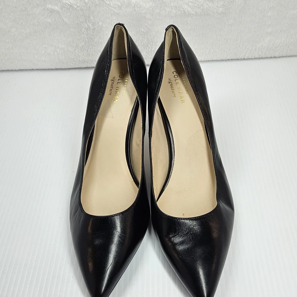 Cole Haan Black Leather Pointed Toe Heels Size 9AA Narrow Classic Pumps